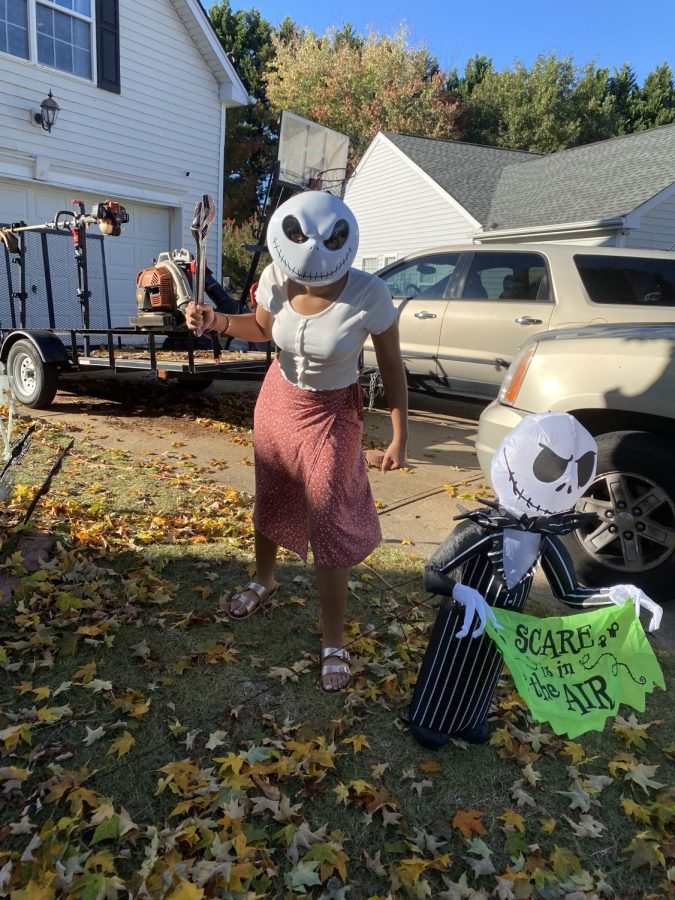 Camille mincingly posses as Jack Skellington